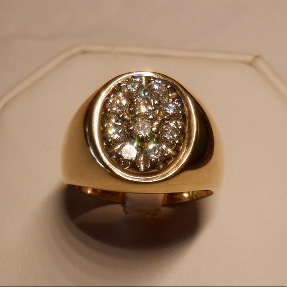 Other - 14k gold diamond ring .With .050 ct w diamond.